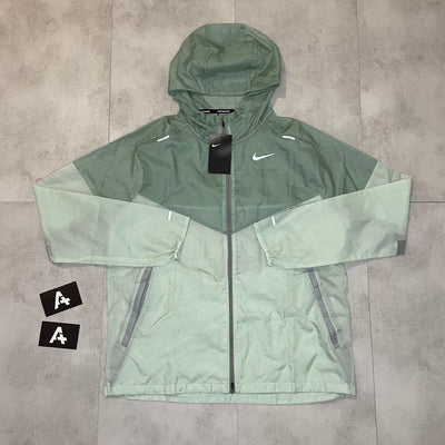 LIGHTWEIGHT WINDRUNNER - MINT / GREEN